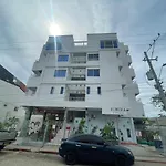 Awesome Brand New Studio Near Old Town